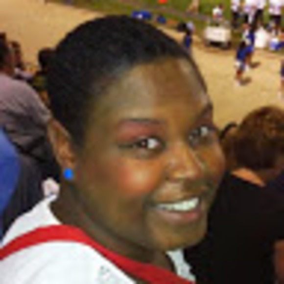 Meet your Posher, Nichole - Picture 1 of 1